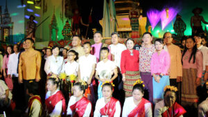 เล่าขานตำนานเมืองลองยิ่งใหญ่ตระการตา