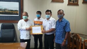 ร้องผู้ว่าฯแพร่ ตรวจสอบเรื่องทุจริตเทศบาลเมืองแพร่ รับเรื่องร้องเรียนมานานแล้วทำไมดองไว้ ไม่ขยับอะไรเลย