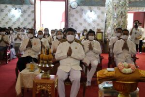 จ.แพร่พิธีเจริญพระพุทธมนต์เพื่อความเป็นสิริมงคลให้กับแผ่นดินและปวงชนชาวไทยทุกหมู่เหล่า