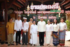 เทศบาลเมืองแพร่ จัดพิธีห่มผ้าพระธาตุ ณ วัดพงษ์สุนันท์