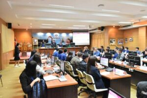 เทศบาลเมืองแพร่ เข้าร่วมการประชุมสรุปผลและถอดบทเรียนการดำเนินการป้องกันและลดอุบัติเหตุทางถนนช่วงเทศกาลปีใหม่