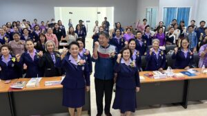 (มีคลิป)สตรีพัฒนาชุมชนแพร่เป็นเจ้าภาพการประชุมคณะกรรมการสตรี 17 จังหวัด ภาคเหนือ