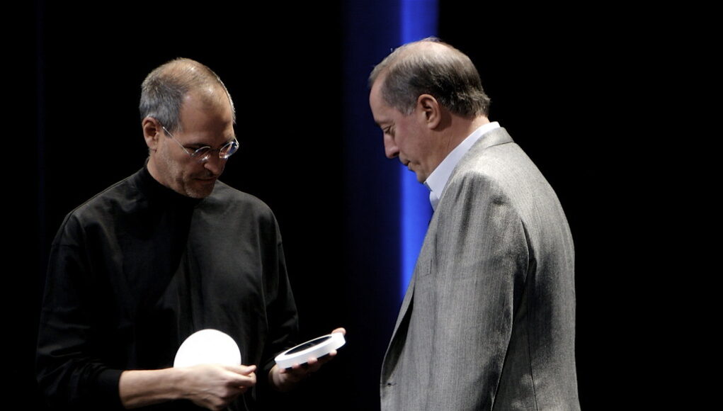 วิเคราะห์เจาะลึก WWDC 2026: ยุคใหม่ของ Siri AI และก้าวสุดท้ายของ Tim Cook ในวันที่ Apple ปฏิวัติระบบปฏิบัติการครั้งใหญ่